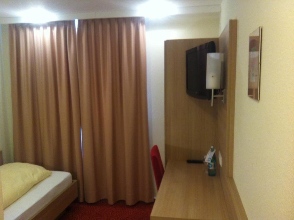 Tauberhotel Kette Вертгайм Номер фото